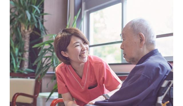 株式会社マザーズ ほのかの森/【介護職員】月給21万円〜／未経験可／無資格可／主婦（主夫）が活躍中／社会保険完備／資格取得支援／退職金／副業可／転居を伴う転勤なし／産休・育休制度実績あり／残業ほぼなし／年間休日120日以上／通勤手当