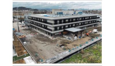 令和６年４月に広畑にて姫路市最大ユニット型特養100床オープン予定。製鉄記念広畑病院駐車場跡地にて。