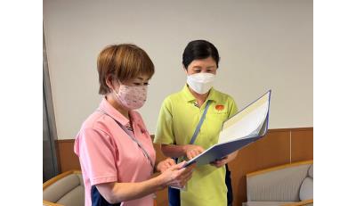 実際の介護職員の様子
