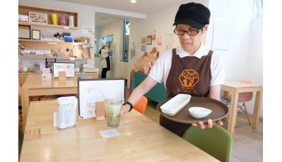 カフェ